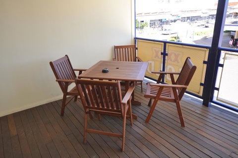 The Australian Hotel Motel - Accommodation Rockhampton 0
