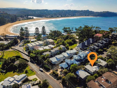 The Beach Hut Avoca Beach NSW - Accommodation Rockhampton 1