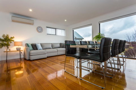 Pearl Hawley Beach - Accommodation Rockhampton 8