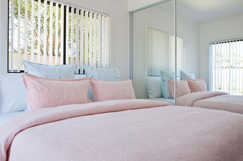 Pearl Hawley Beach - Accommodation Rockhampton 27