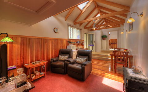Ellie\'s Cottages - Accommodation Rockhampton 10