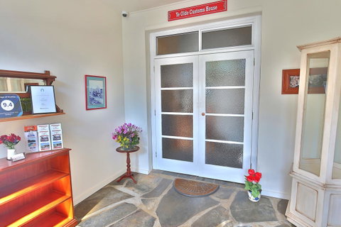 Stamps Of Stanley - Accommodation Rockhampton 0