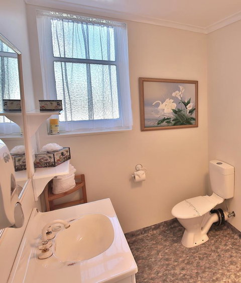 Stamps Of Stanley - Accommodation Rockhampton 22