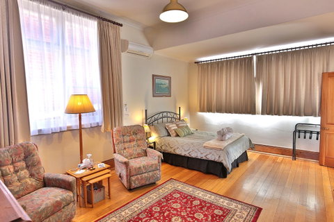 Stamps Of Stanley - Accommodation Rockhampton 15