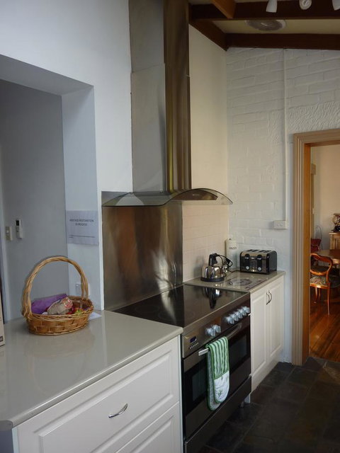Eliza Cottage - Accommodation Rockhampton 6