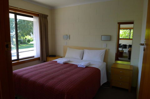 Willaway Motel Apartments - Accommodation Rockhampton 14