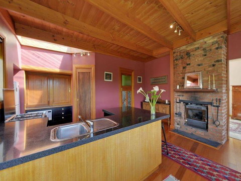 Bridge View Retreat - Accommodation Rockhampton 37