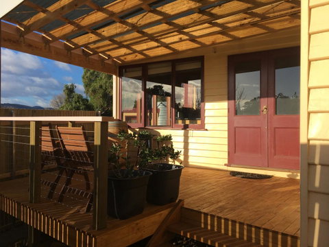 Bridge View Retreat - Accommodation Rockhampton 5