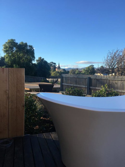 Bridge View Retreat - Accommodation Rockhampton 8