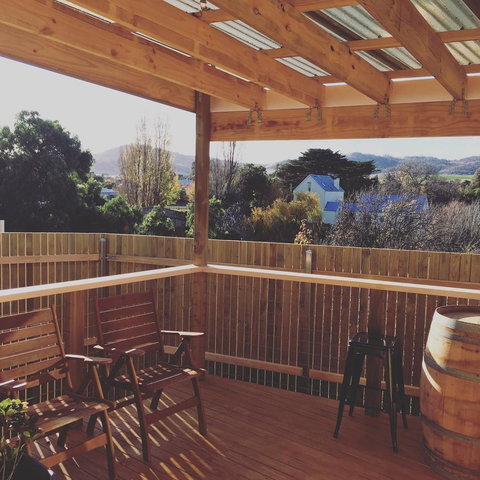 Bridge View Retreat - Accommodation Rockhampton 4