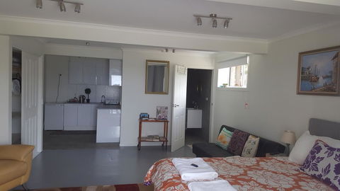 AppleBay Guest House - Accommodation Rockhampton 16