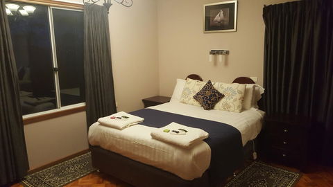 AppleBay Guest House - Accommodation Rockhampton 35