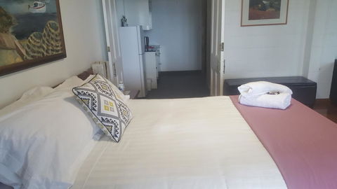 AppleBay Guest House - Accommodation Rockhampton 25