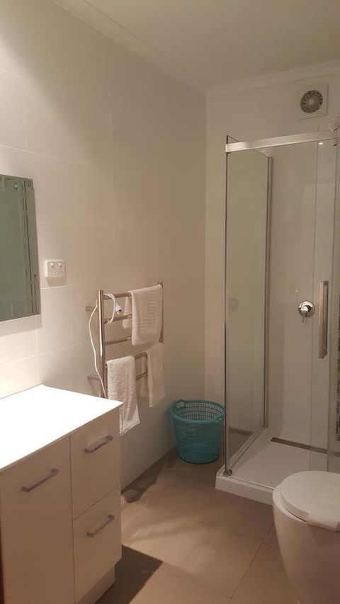 AppleBay Guest House - Accommodation Rockhampton 34