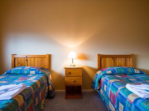 Beltana Hotel - Accommodation Rockhampton 2