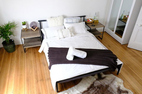 White House - Accommodation Rockhampton 4