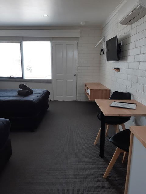 Anchor Wheel Motel - Accommodation Rockhampton 7