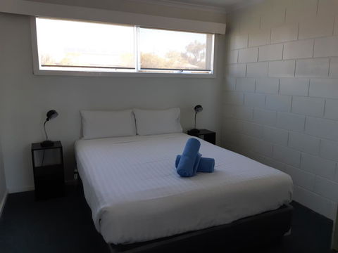 Anchor Wheel Motel - Accommodation Rockhampton 4