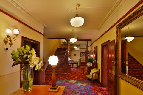 Astor Private Hotel - Accommodation Rockhampton 0