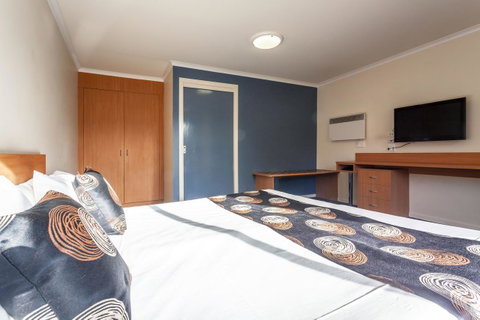 Black Buffalo - Accommodation Rockhampton 3