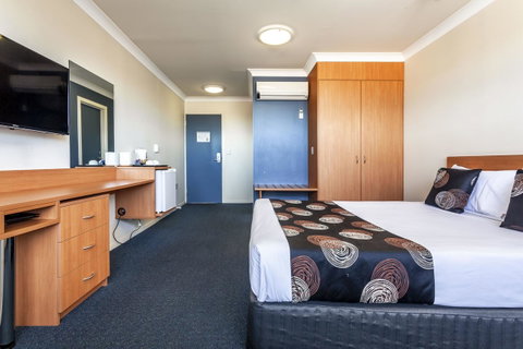 Black Buffalo - Accommodation Rockhampton 4