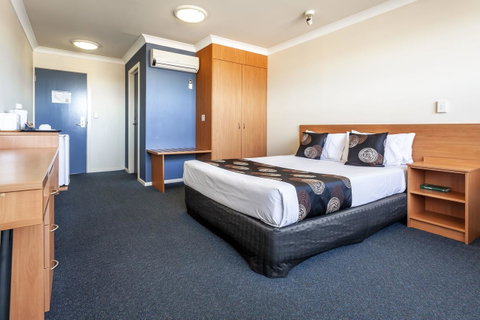 Black Buffalo - Accommodation Rockhampton 9