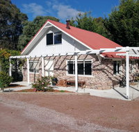 Hilltop Cottages - Accommodation Rockhampton