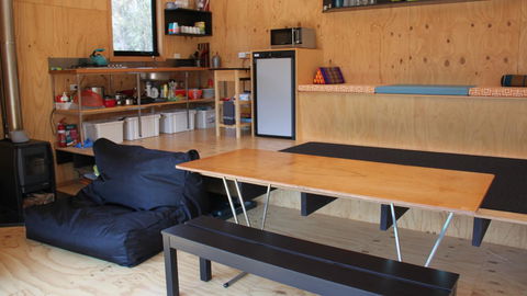 BAY OF FIRES ECO HUT Off Grid Experience At Binalong Bay - Accommodation Rockhampton 6