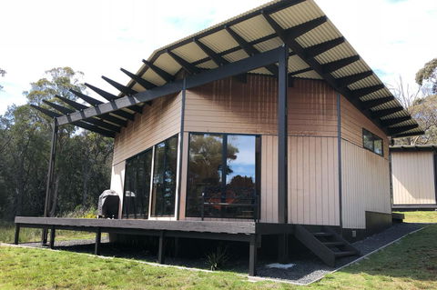 BAY OF FIRES ECO HUT Off Grid Experience At Binalong Bay - Accommodation Rockhampton 0