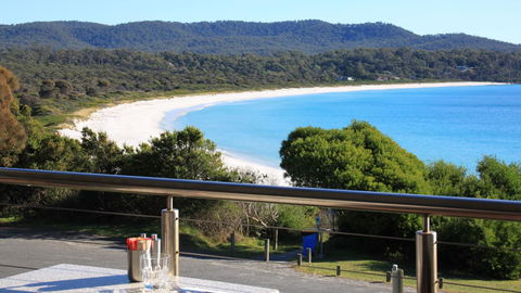 BAY OF FIRES ECO HUT Off Grid Experience At Binalong Bay - Accommodation Rockhampton 13