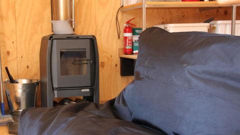 BAY OF FIRES ECO HUT Off Grid Experience At Binalong Bay - Accommodation Rockhampton 7