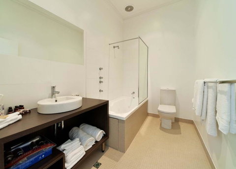Ikon Hotel - Accommodation Rockhampton 18