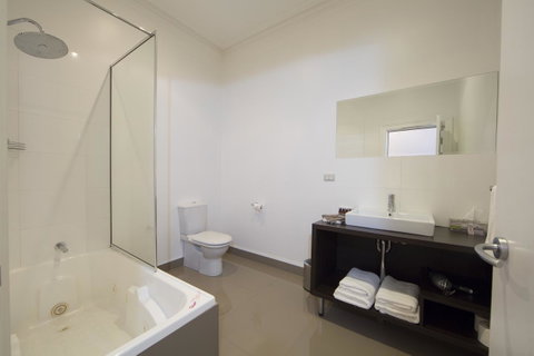 Ikon Hotel - Accommodation Rockhampton 14