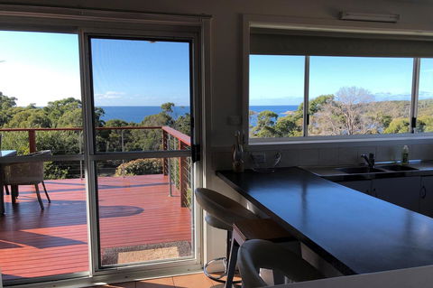 BAY OF FIRES SEACHANGE Ocean Frontage - Accommodation Rockhampton 3