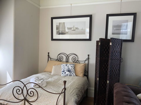 The Port Masters Lodgings - Accommodation Rockhampton 14