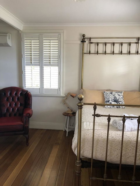 The Port Masters Lodgings - Accommodation Rockhampton 11