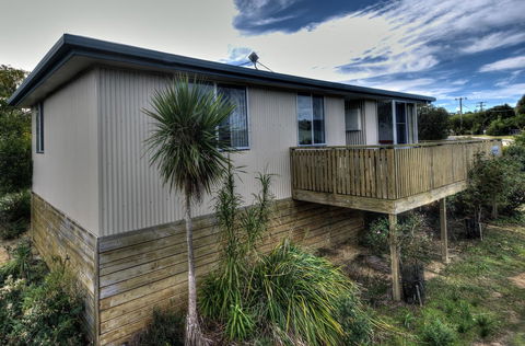 Ar Lan Y Mor - Accommodation Rockhampton 8