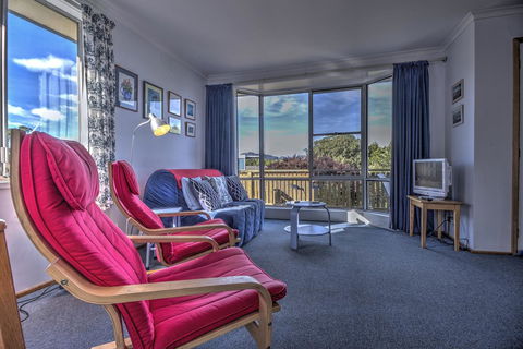 Ar Lan Y Mor - Accommodation Rockhampton 0