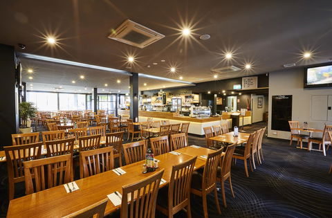 Mornington Hotel - Accommodation Rockhampton 9