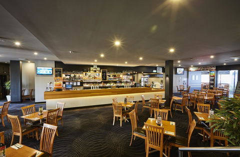 Mornington Hotel - Accommodation Rockhampton 10