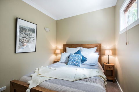 Avalon House - Accommodation Rockhampton 11