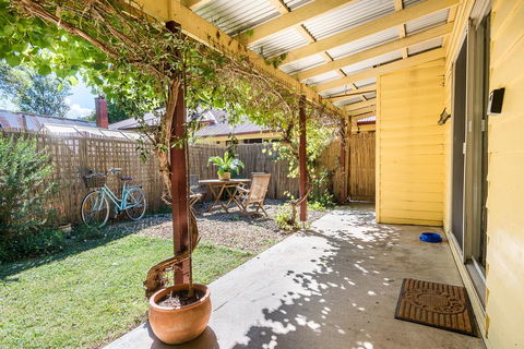 Avalon House - Accommodation Rockhampton 19