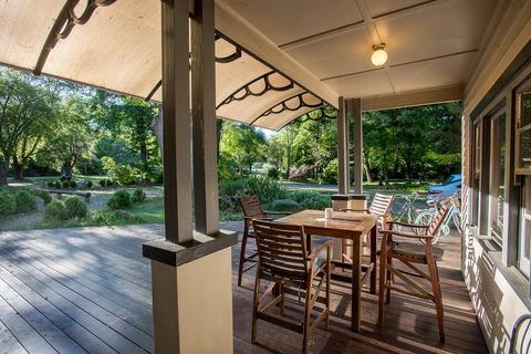 Avalon House - Accommodation Rockhampton 14