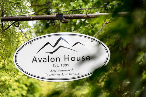 Avalon House - Accommodation Rockhampton 3