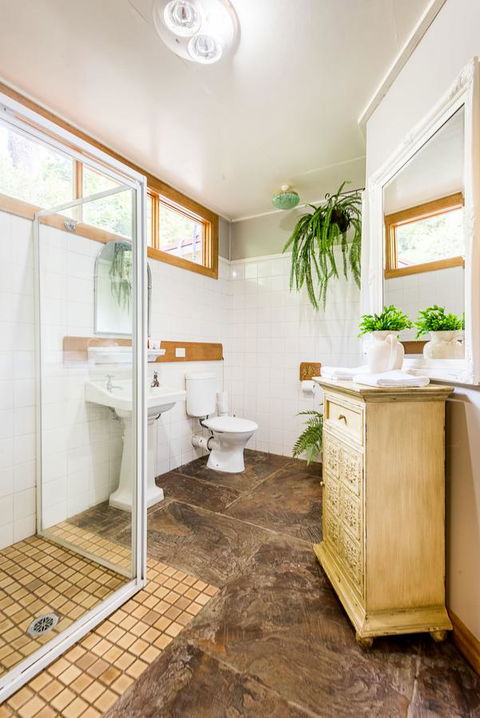 Avalon House - Accommodation Rockhampton 21