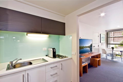 Lorne Bay View Motel - Accommodation Rockhampton 41
