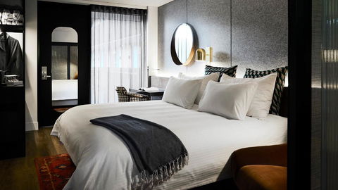 Zagame\'s House - Accommodation Rockhampton 0
