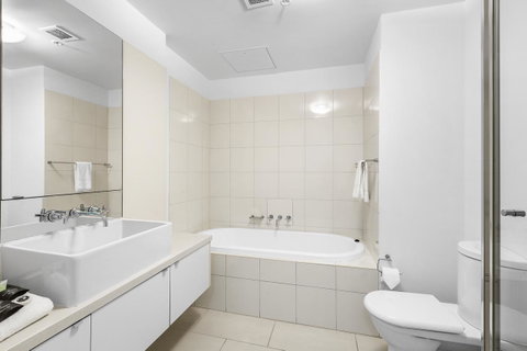 Melbourne Holiday Apartments Flinders Wharf - Accommodation Rockhampton 16