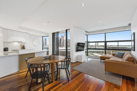 Melbourne Holiday Apartments Flinders Wharf - Accommodation Rockhampton 9