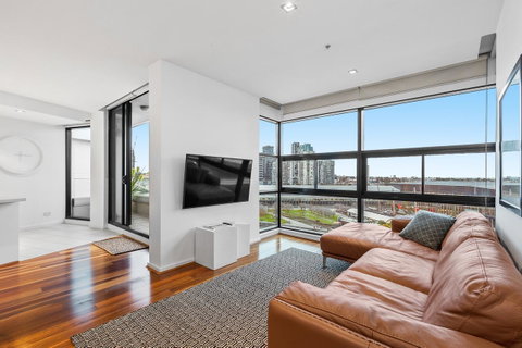 Melbourne Holiday Apartments Flinders Wharf - Accommodation Rockhampton 6